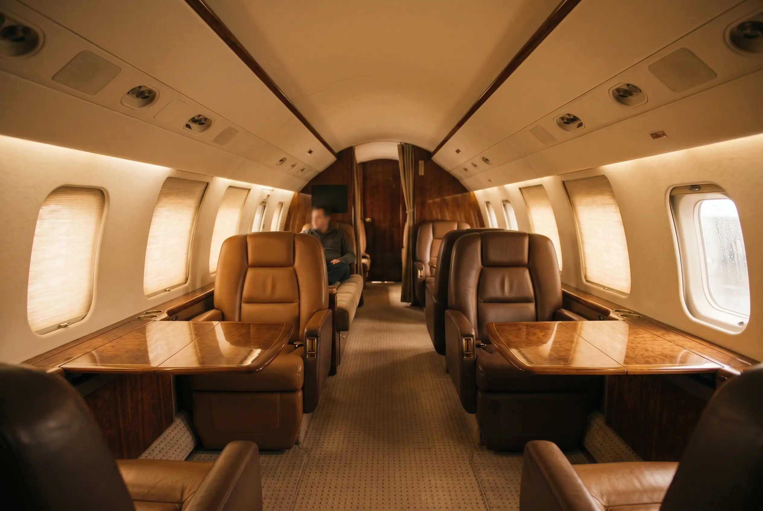 Gulfstream G450 cabin appointed for the New York to Miami charter