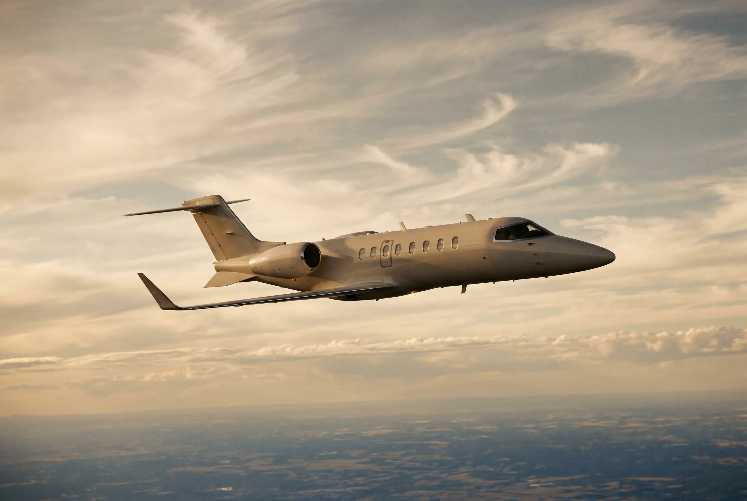 Bombardier Learjet 75 in flight at altitude en route from New York to Miami