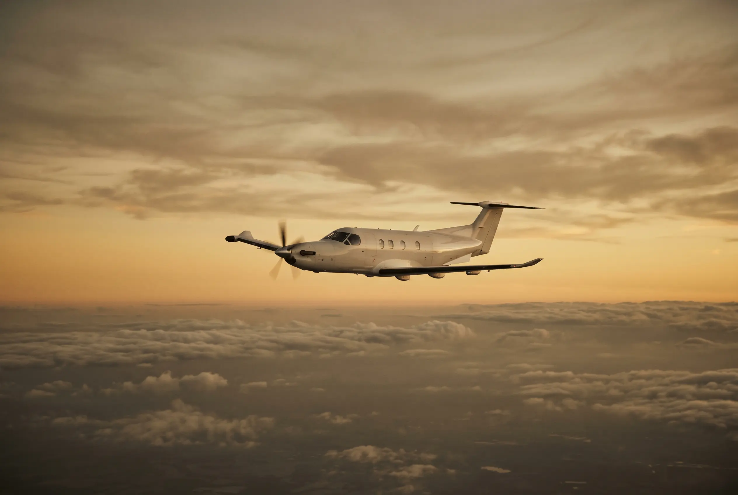 Pilatus PC-12 NGX in flight at altitude en route from New York to Miami